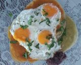 A picture of step 7 of My Style Huevos Motuleños.