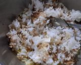 Foto langkah ke 2 dari resep Fried Rice Pancake.