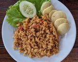 Foto langkah ke 3 dari resep Nasi Goreng Sosis.