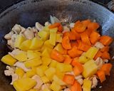 Foto langkah ke 4 dari resep Japanese Chicken Curry (Kare Ayam Ala Jepang).