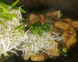 Foto langkah ke 2 dari resep Tuna & Toge Saus Teriyaki.