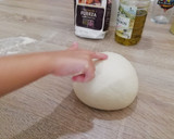 Foto del paso 1 de la receta: Pizza casera esponjosa de peperoni