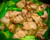 Hình bước làm 4 của món Cải xanh xào thịt