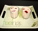 A picture of step 2 of Sweet Strawberry lassi.