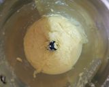 A picture of step 2 of Dahi vada.