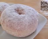 Foto langkah ke 3 dari resep Donat Klasik Empuk Menul, terenaaak.