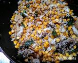 A picture of step 5 of Chana dal chutney.