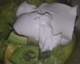 Foto del paso 4 de la receta: Crema de calabacín y aguacate en mambo