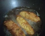 A picture of step 5 of Mayo chicken bread rolls.