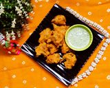 उडीद डाळ, बटाटे, गाजर पकोडे (Urid Dal Batata Gajar Pakode Recipe In Marathi) रेसिपी स्टेप 8 फोटो 