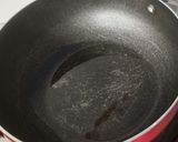 A picture of step 1 of Instant pizza sauce.