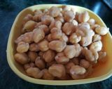 A picture of step 1 of Chickpeas dahi Bara stuffed with peanuts.