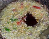 Gambar langkah 2 resipi Nasi Goreng Ayam Bersayur.