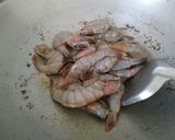 Foto langkah ke 2 dari resep Udang mentega saos inggris.