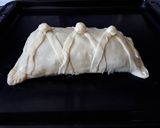 Foto del paso 5 de la receta: Solomillo de cerdo albardado con hojaldre, jamón, queso la peral