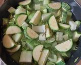 Foto del paso 3 de la receta: Sopa de calabacita con chayote