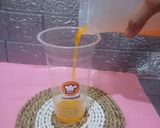 Foto langkah ke 1 dari resep Es Orange Fresh Milk.