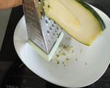 Foto del paso 1 de la receta: Pastel de calabacín y zanahoria