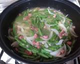 Foto del paso 2 de la receta: Judías con jamón y cebolla