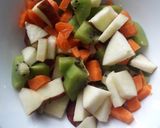 A picture of step 1 of Fruits raita flahari.