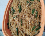 Foto langkah ke 8 dari resep 53. Oseng Bihun Kacang Panjang dan Tempe.