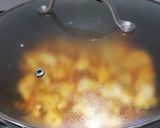 Foto del paso 3 de la receta: Pechuga de pollo en salsa de tomate y jengibre con feta