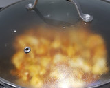Foto del paso 3 de la receta: Pechuga de pollo en salsa de tomate y jengibre con feta