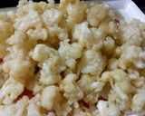 A picture of step 3 of Cauliflower Manchurian.