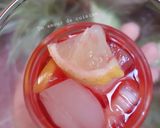 Une image de l'étape 6 de Cocktail sans alcool grenadine fraises citron 🍹.
