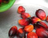 A picture of step 1 of Palm kernel sauce.