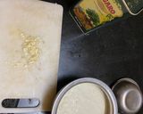 A picture of step 1 of Spinach Borani Dip.