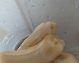 A picture of step 1 of Banana shake.