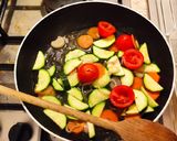 Foto del passaggio 3 della ricetta Pennette con crema di verdure