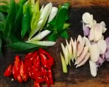 Foto langkah ke 1 dari resep Cumi asin masak tauco.