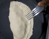 A picture of step 6 of Italian Veg Calzone.
