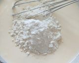 Une image de l'étape 3 de Clafoutis banane caramel beurre salé.