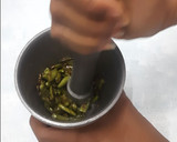 A picture of step 5 of Cluster Bean Thecha.