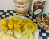 Foto del paso 1 de la receta: Milk Shake de frutas con leche de Coco y Frutos Secos !
