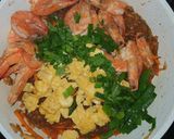 Foto langkah ke 6 dari resep Mie Nyong Udang Goreng (Mie Umbi Ganyong).