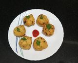 A picture of step 4 of Urad Dal Pakode (Fritters).