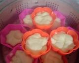 Foto langkah ke 4 dari resep Bolu Kukus Lapis Taro.