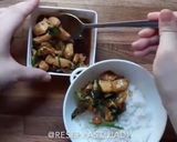 Foto langkah ke 8 dari resep Tumis Ayam Daun Bawang.