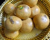 A picture of step 6 of Besan ladoo.