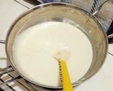 Foto langkah ke 3 dari resep Kuweni Mango Cheesecake.