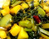 Pui shaaker chochhori (Malabar Spinach with mixed vegetables) recipe step 2 photo
