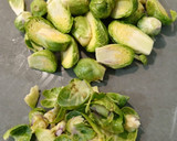 Foto del paso 4 de la receta: Crema de espinacas, merluza y coles de Bruselas