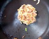 รูปขั้นตอนการทำที่ 2 ของ เบอร์เกอร์ข้าวเหนียวลาบหมู