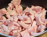 Foto del paso 3 de la receta: Chicharroncitos para sacar manteca