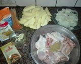 Foto del paso 1 de la receta: Pollo a la mostaza con pimentón y azafrán