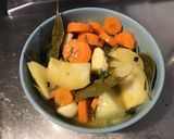 Une image de l'étape 13 de Marinade au cognac moutarde, herbes, épices et légumes (pour gibier).